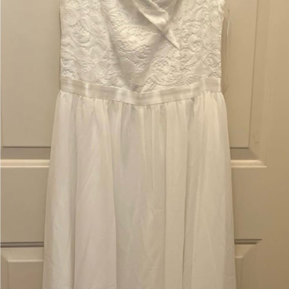 Elegant White Lace Maxi Dress with Satin Waistband